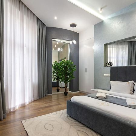 Royal Apartment On Franka 28 Лвив Екстериор снимка