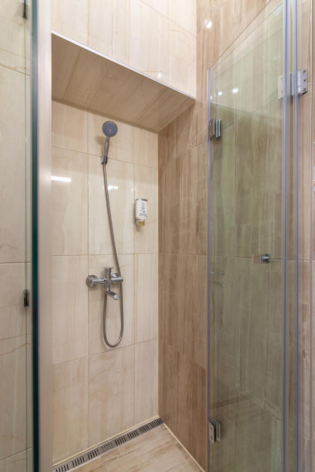 Royal Apartment On Franka 28 Лвив Екстериор снимка