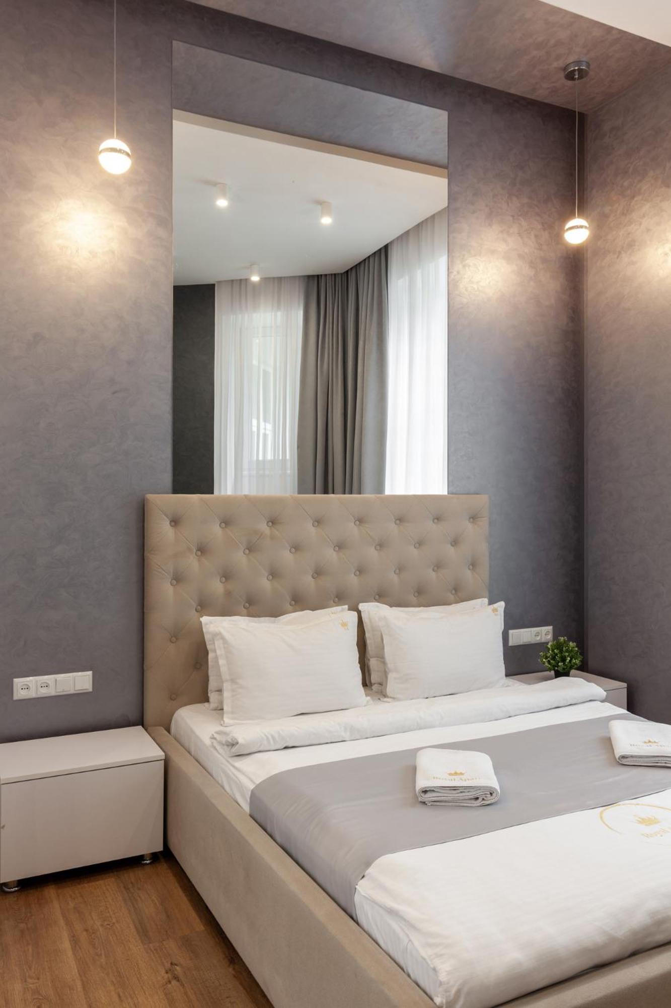 Royal Apartment On Franka 28 Лвив Екстериор снимка